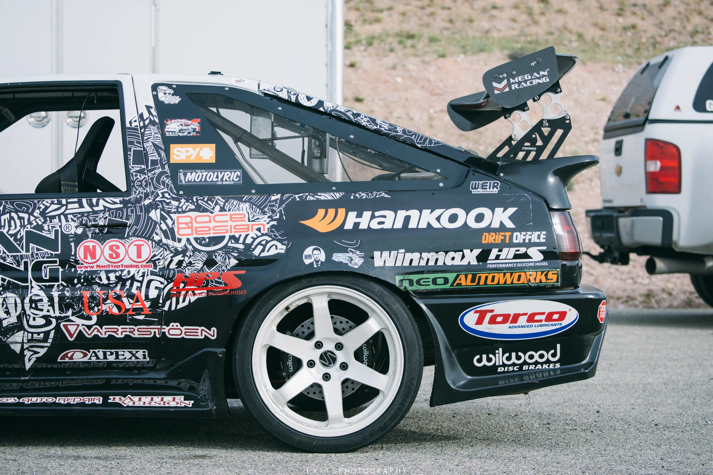 Taka Aono's Flying 86 — LXII Photography Taka Aono's Flying 86 — LXII Photography